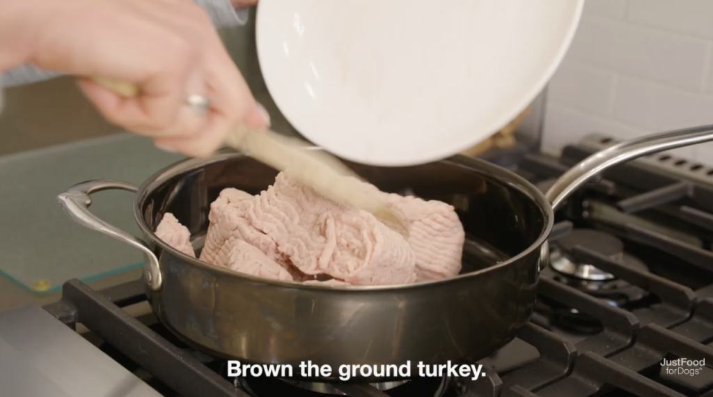ground turkey browning on stove